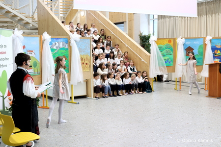 V Kamniku konferenca o ljubezni do domovine in prihodnosti mladih (13)